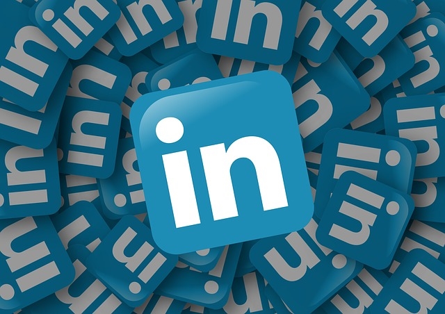 How to Write Conversational Status Updates, Posts and Content on LinkedIn