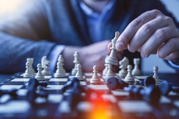 How to Implement Strategic Leadership in Your Organization