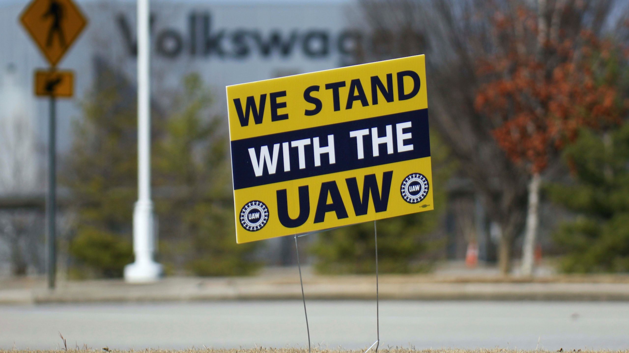 United Auto Workers tests its hold in the South as a Tennessee Volkswagen finishes voting on membership